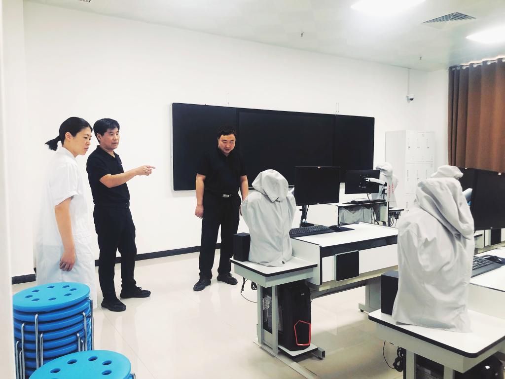 临床医学院开展2025年暑假前实训室安全专项检查 全面排查教学仪器安全隐患